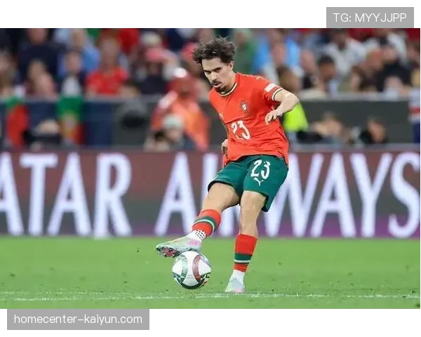 维蒂尼亚巴黎中场作用关键 传球调度破解对手逼抢